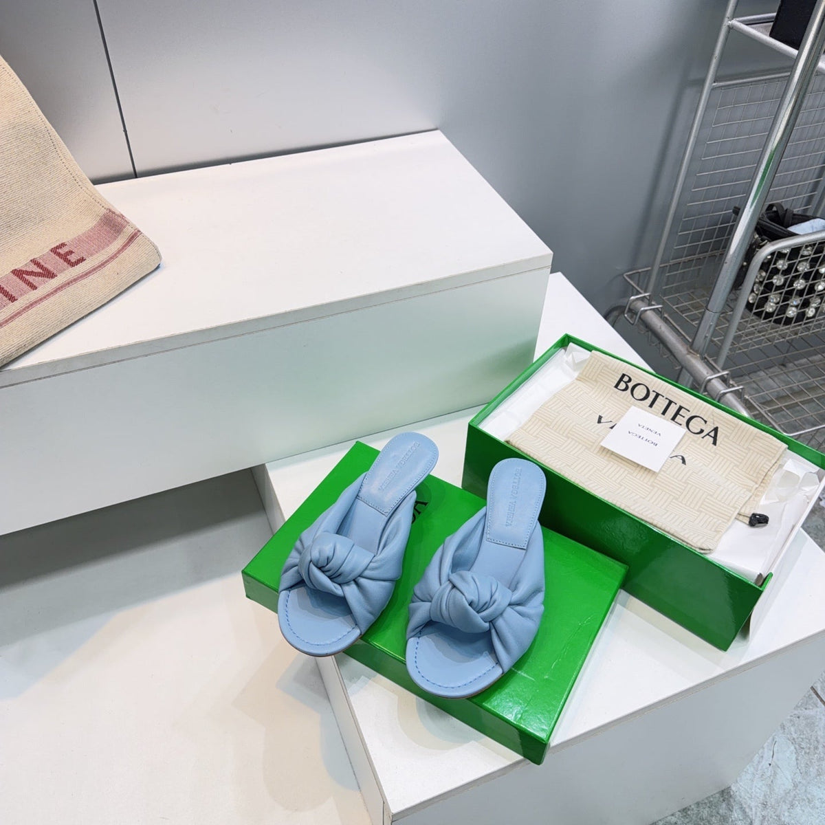 BV Cherry Mules 5.5cm Light Blue Sheepskin 842929