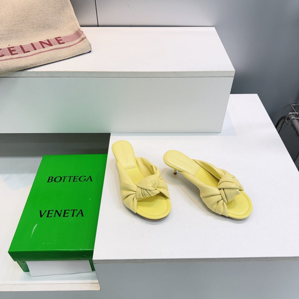 BV Cherry Mules 5.5cm Yellow Sheepskin 842930