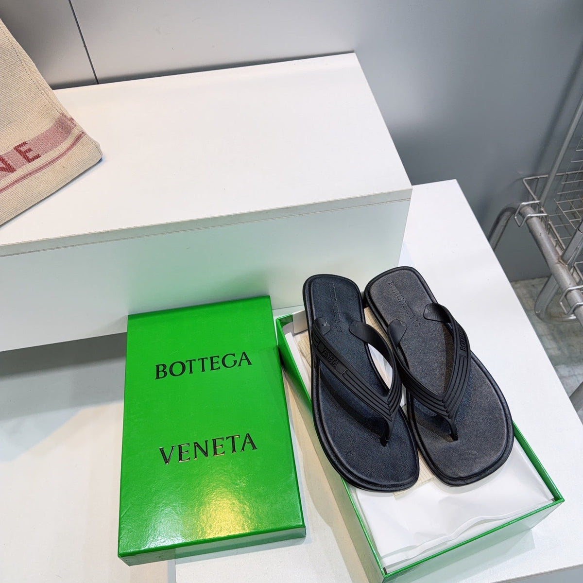 BV Sampieri Thong Sandal Black Rubber 842933