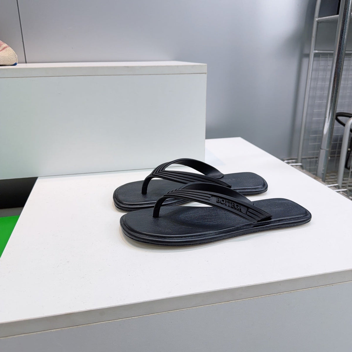 BV Sampieri Thong Sandal Black Rubber 842933