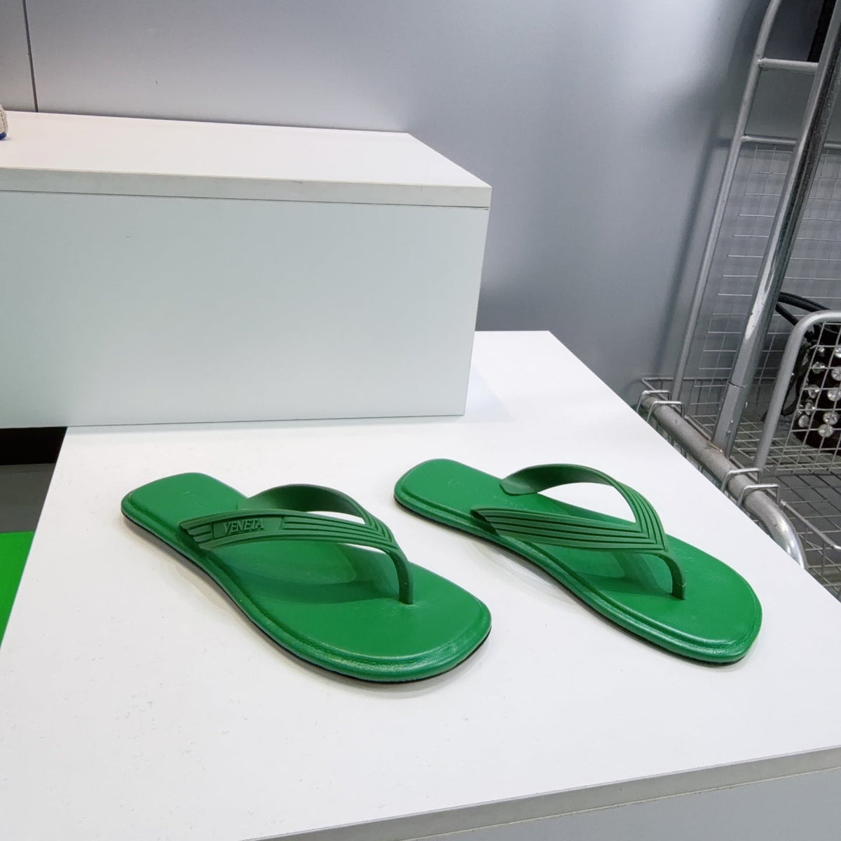 BV Sampieri Thong Sandal Green Rubber 842934