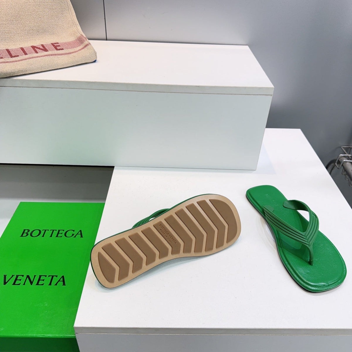 BV Sampieri Thong Sandal Green Rubber 842934