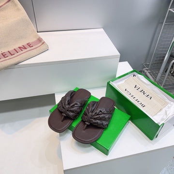 BV Salsa Flat Thong Chocolate Intrecciato Leather 842949