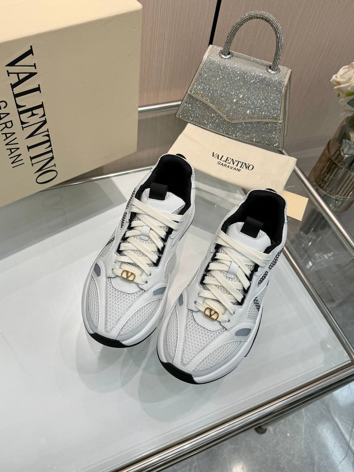 VT 26s Demivee Signature Sneakers White Mesh 943072
