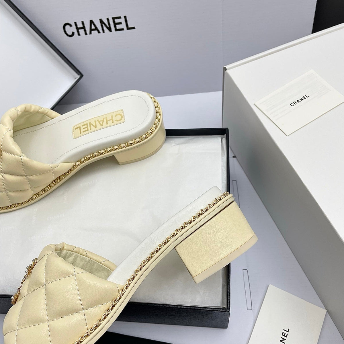 CC 26SS Lemon Yellow White Gold Quilted Lambskin 726539