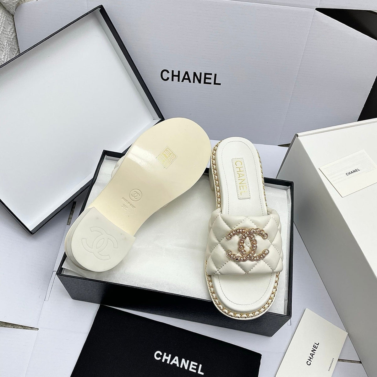 CC 26SS White Gold Quilted Lambskin 726540