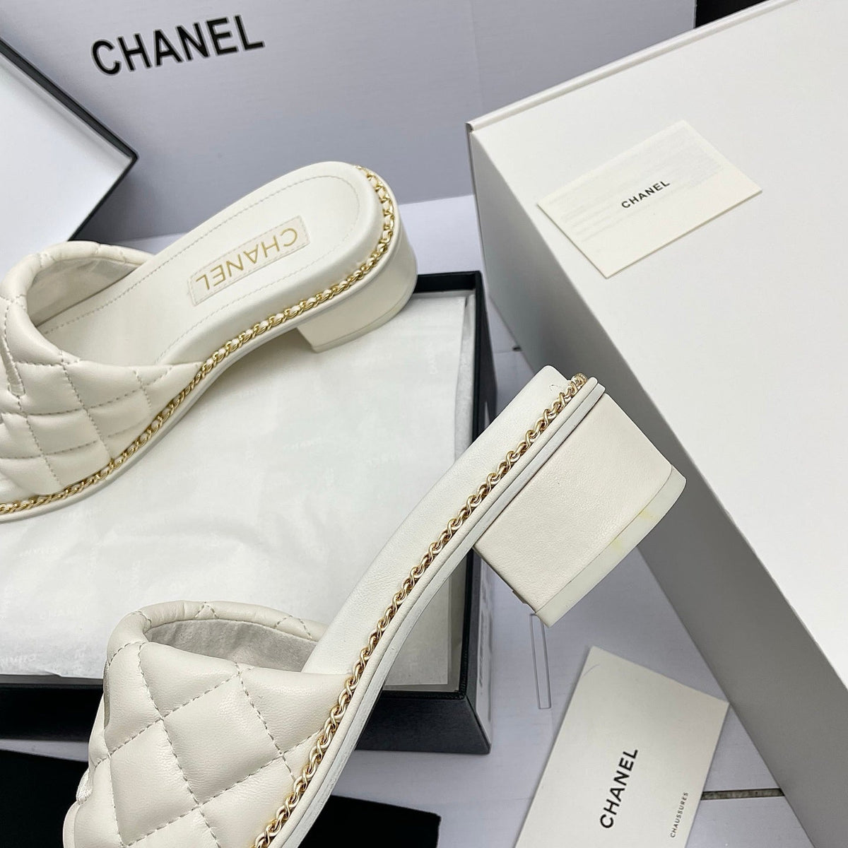 CC 26SS White Quilted Lambskin 726545
