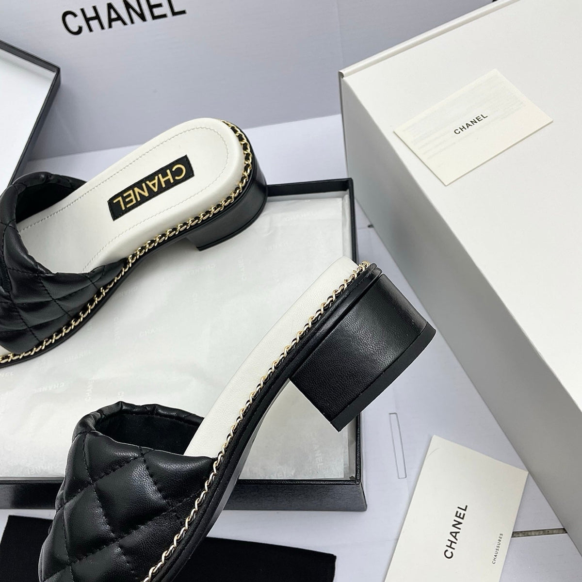 CC 26SS Black White Quilted Lambskin 726546