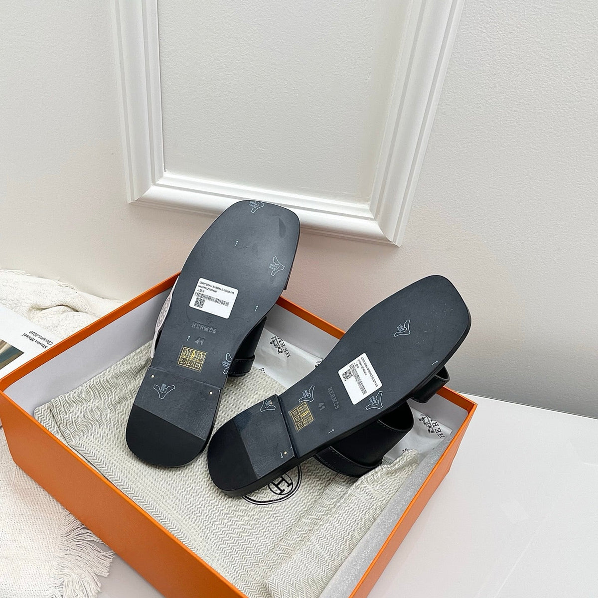 HM 26s Joao Men Sandal Black Calfskin 726900
