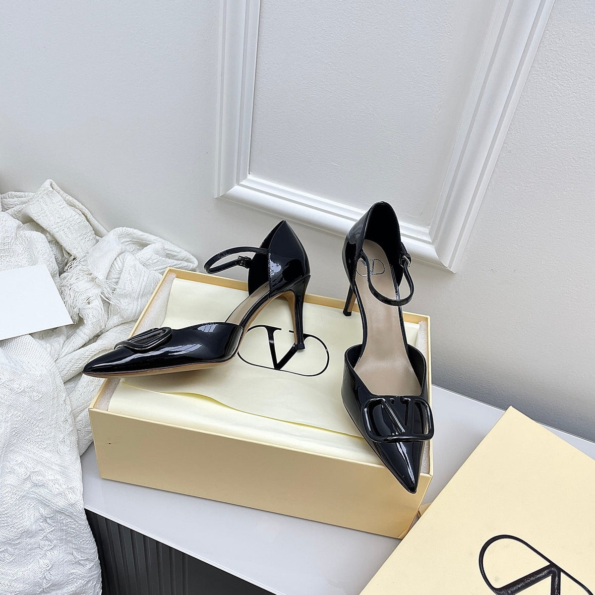 Valentino D'Orsay Slingback 6cm Black Patent Leather 726952