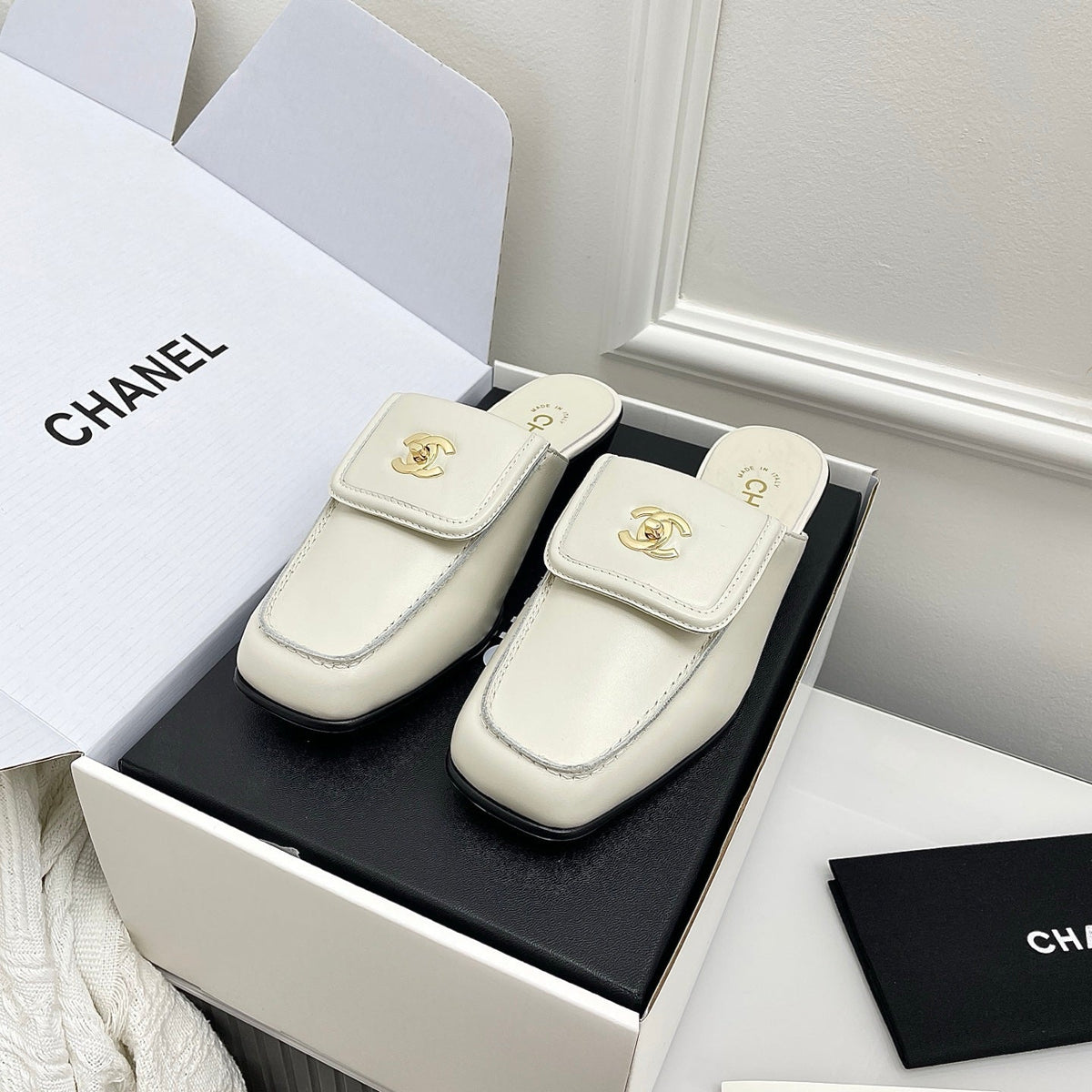 CC Double C Buckle Square Mules White Sheepskin 726526