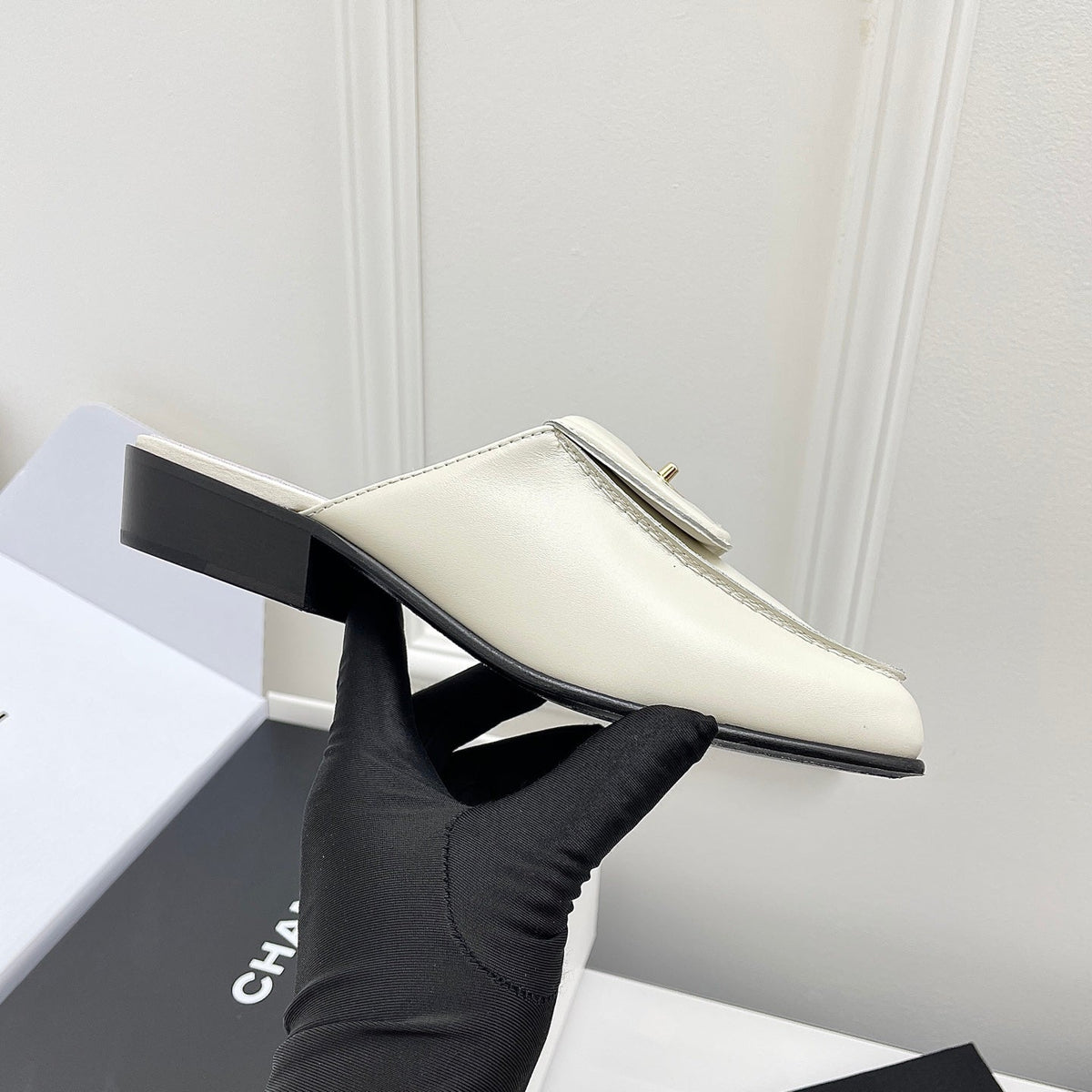 CC Double C Buckle Square Mules White Sheepskin 726526