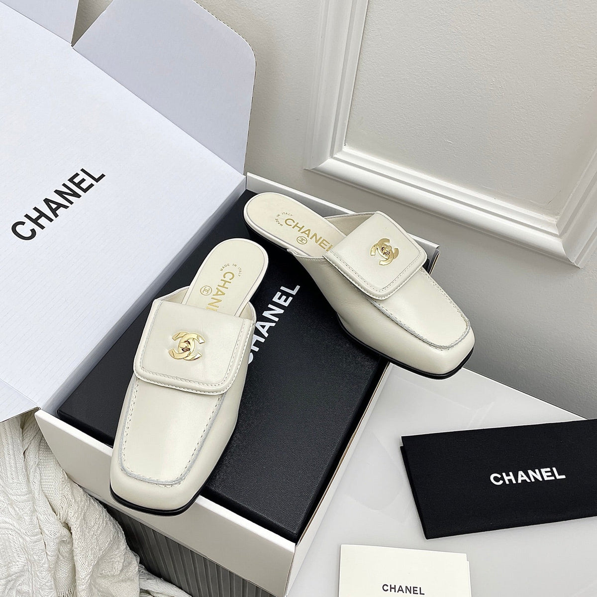 CC Double C Buckle Square Mules White Sheepskin 726526