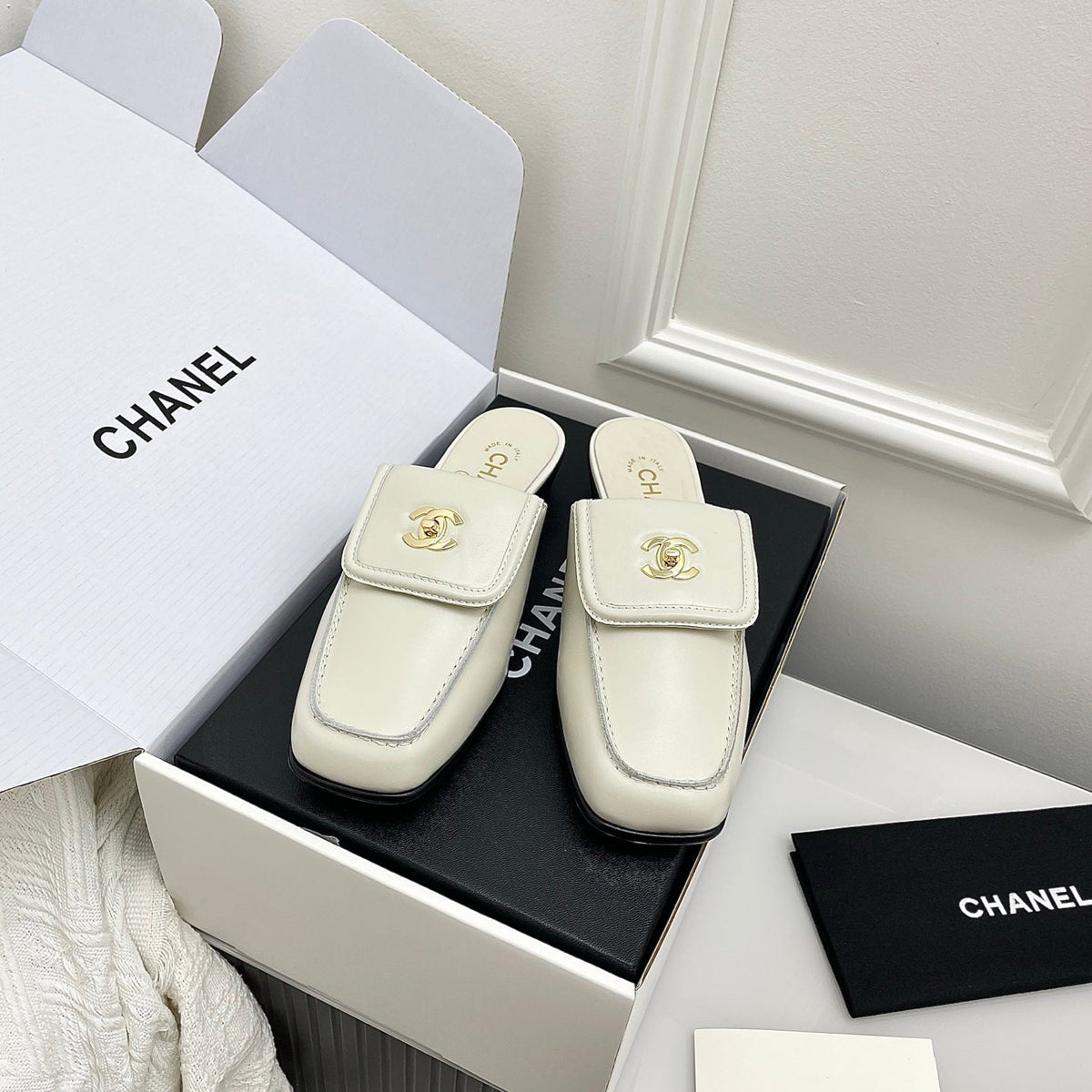 CC Double C Buckle Square Mules White Sheepskin 726526