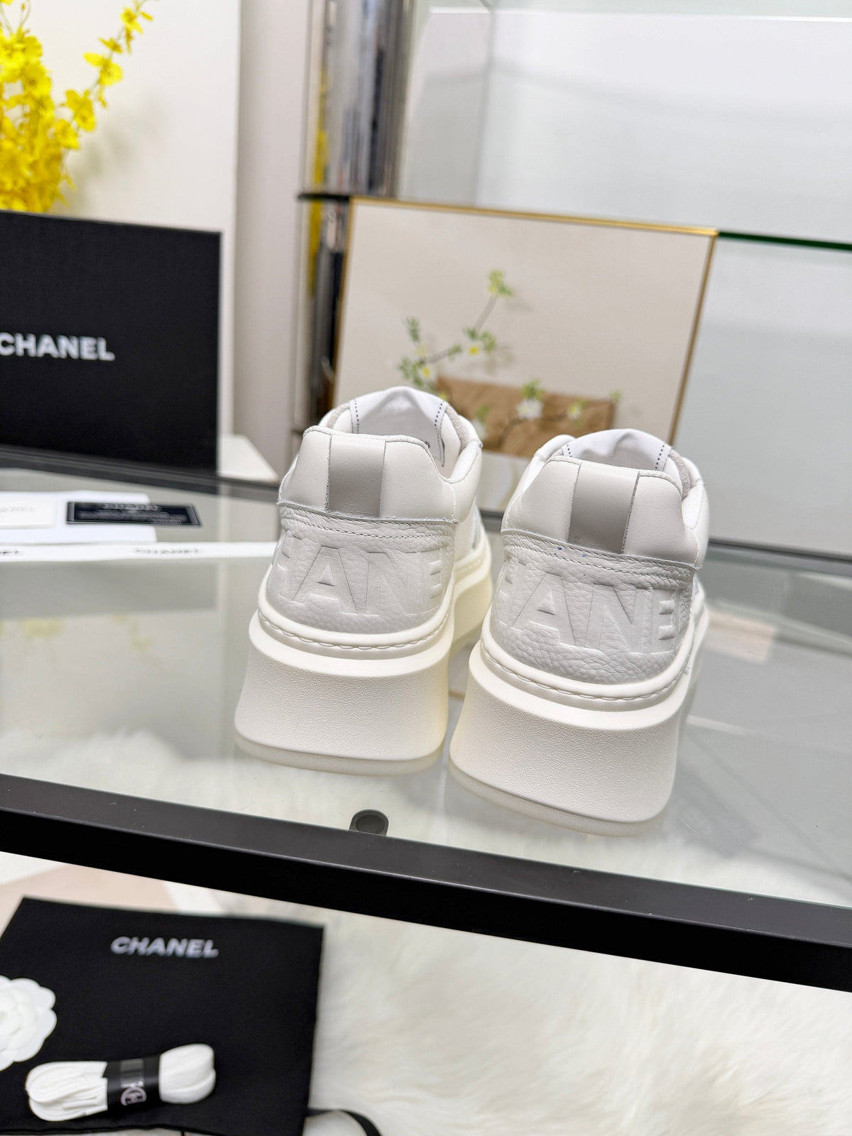 CC 26s Sneaker White Cowhide Mesh 723082