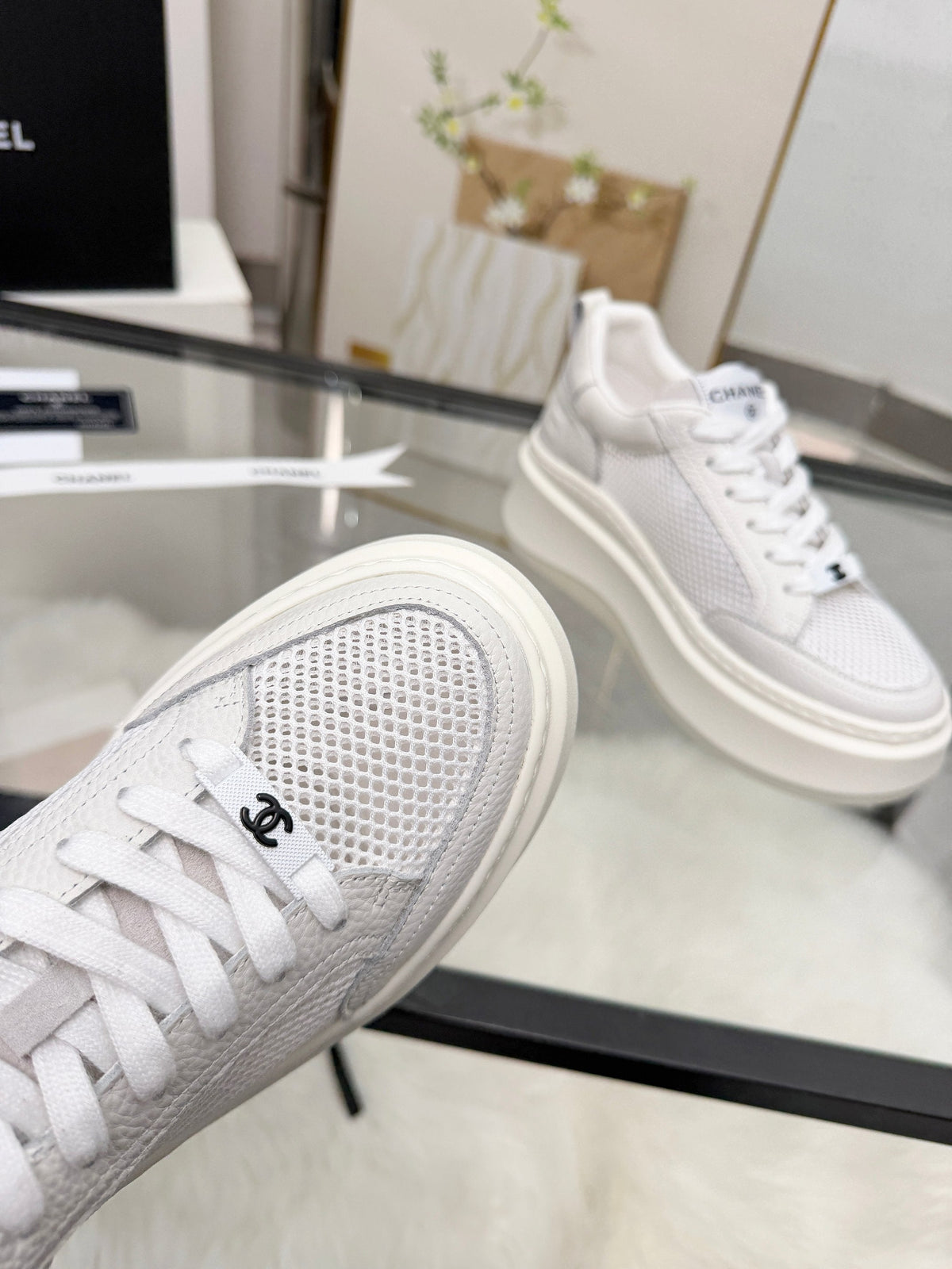 CC 26s Sneaker White Cowhide Mesh 723082