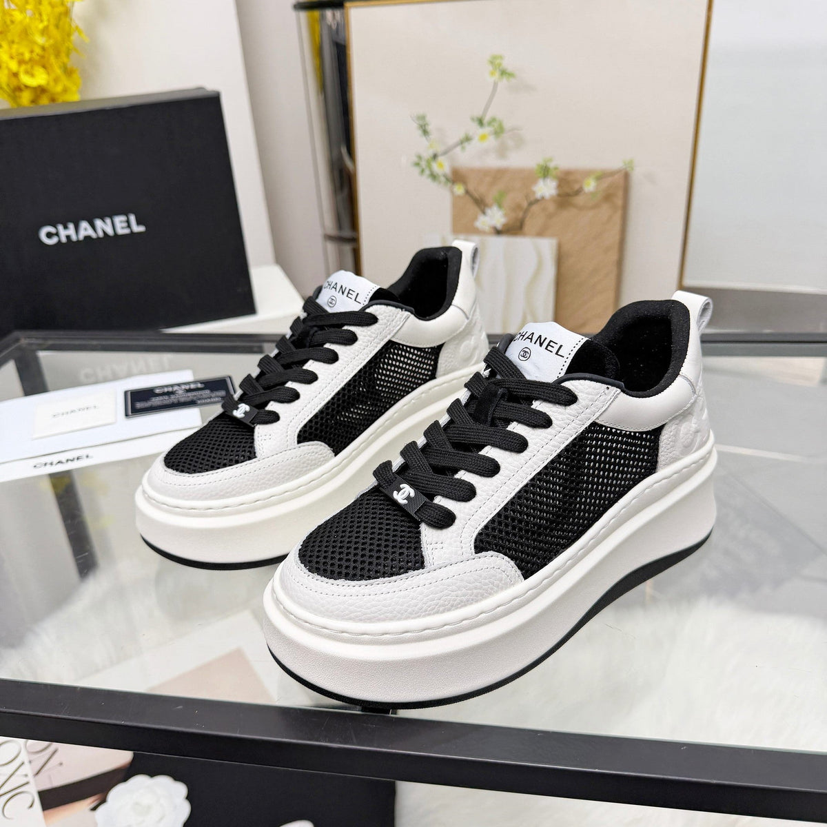 CC 26s Sneaker Black White Cowhide Mesh 723084