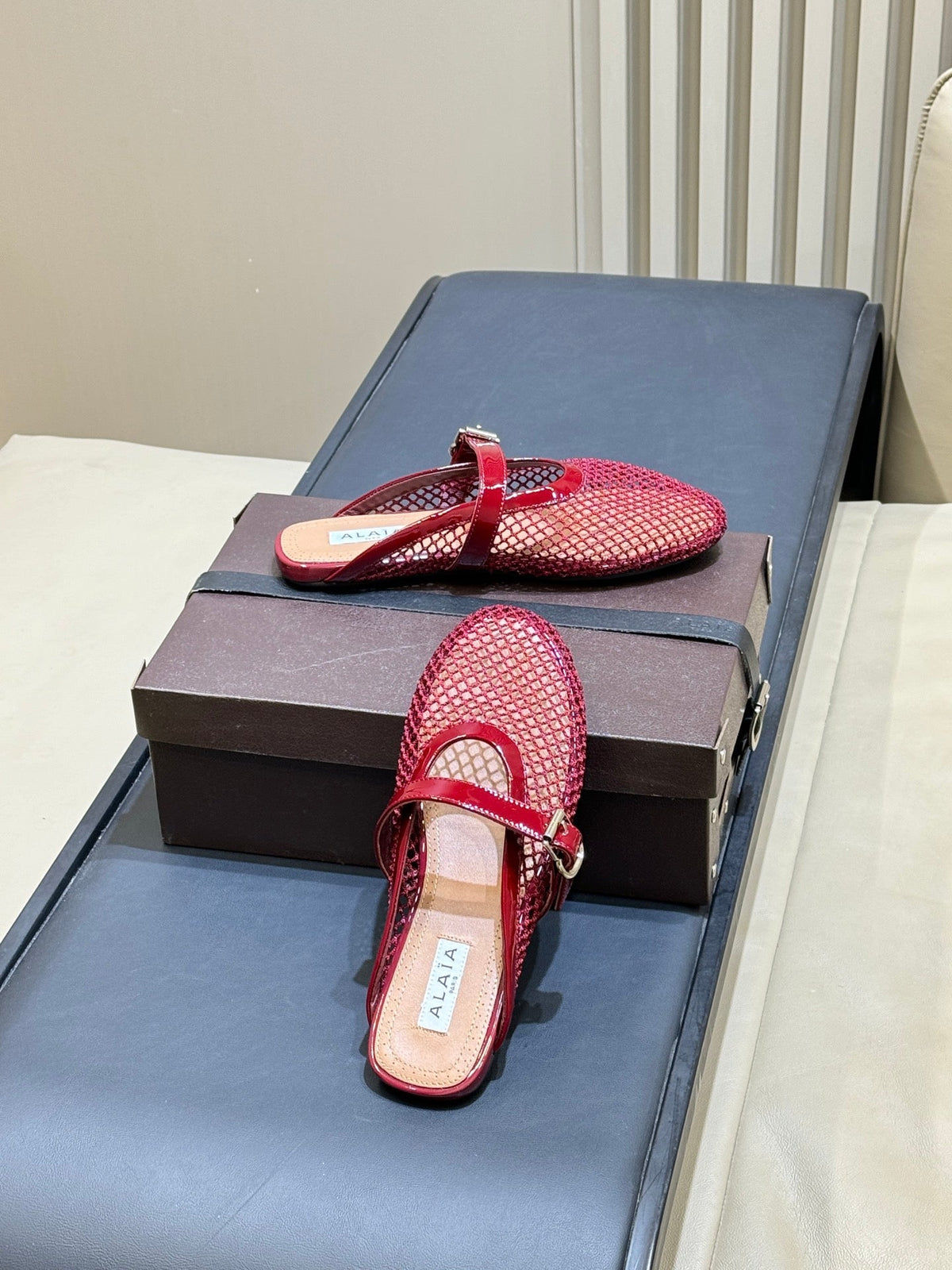 Alaia 26s Fishing Net Mule Burgundy Patent Leather 820350