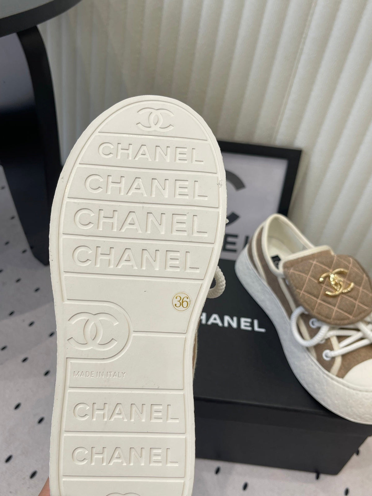 CC 2026s Sneakers Khahi White Denim Leather 720088