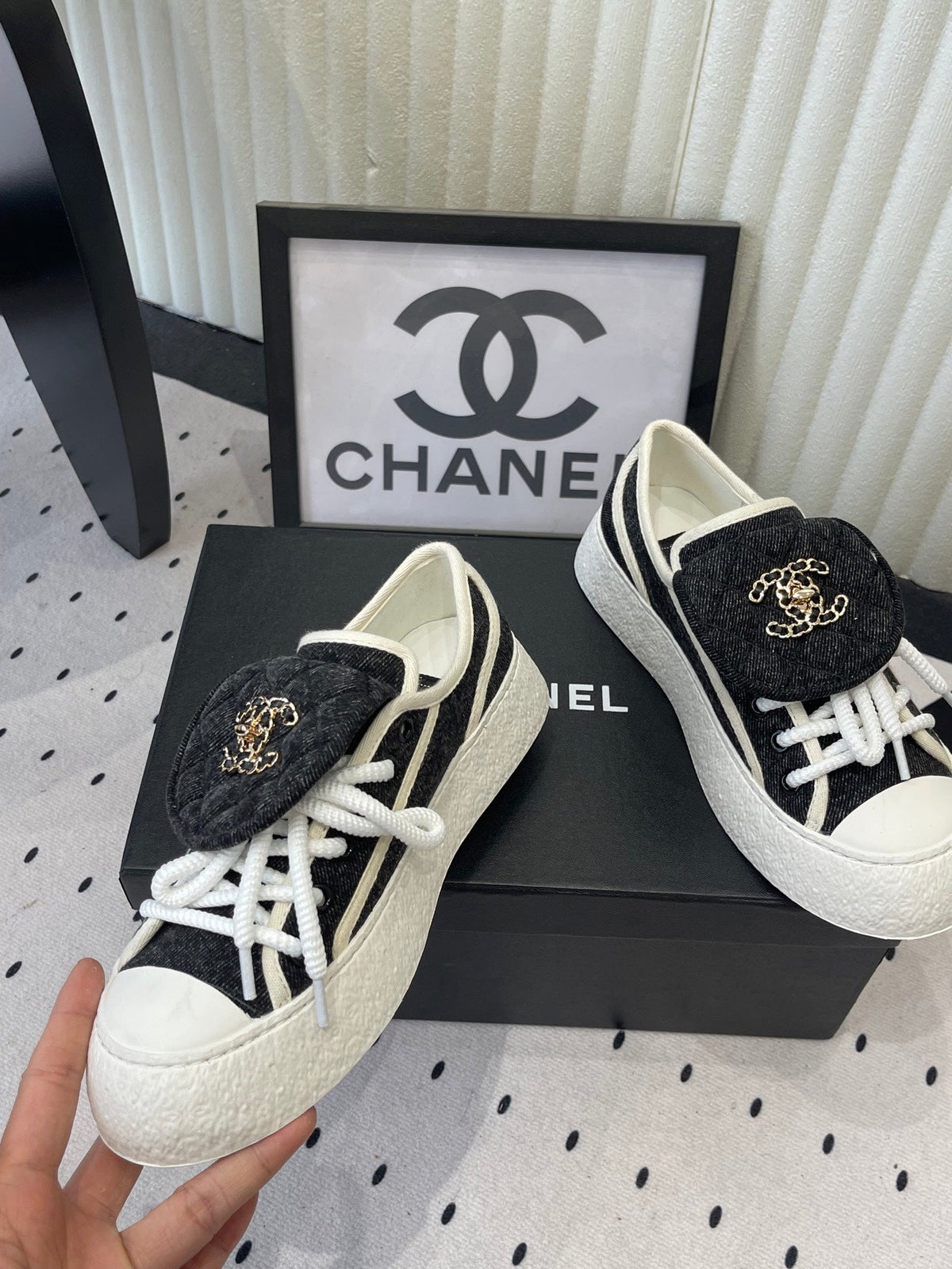 CC 2026s Sneakers Black White Denim Leather 720091