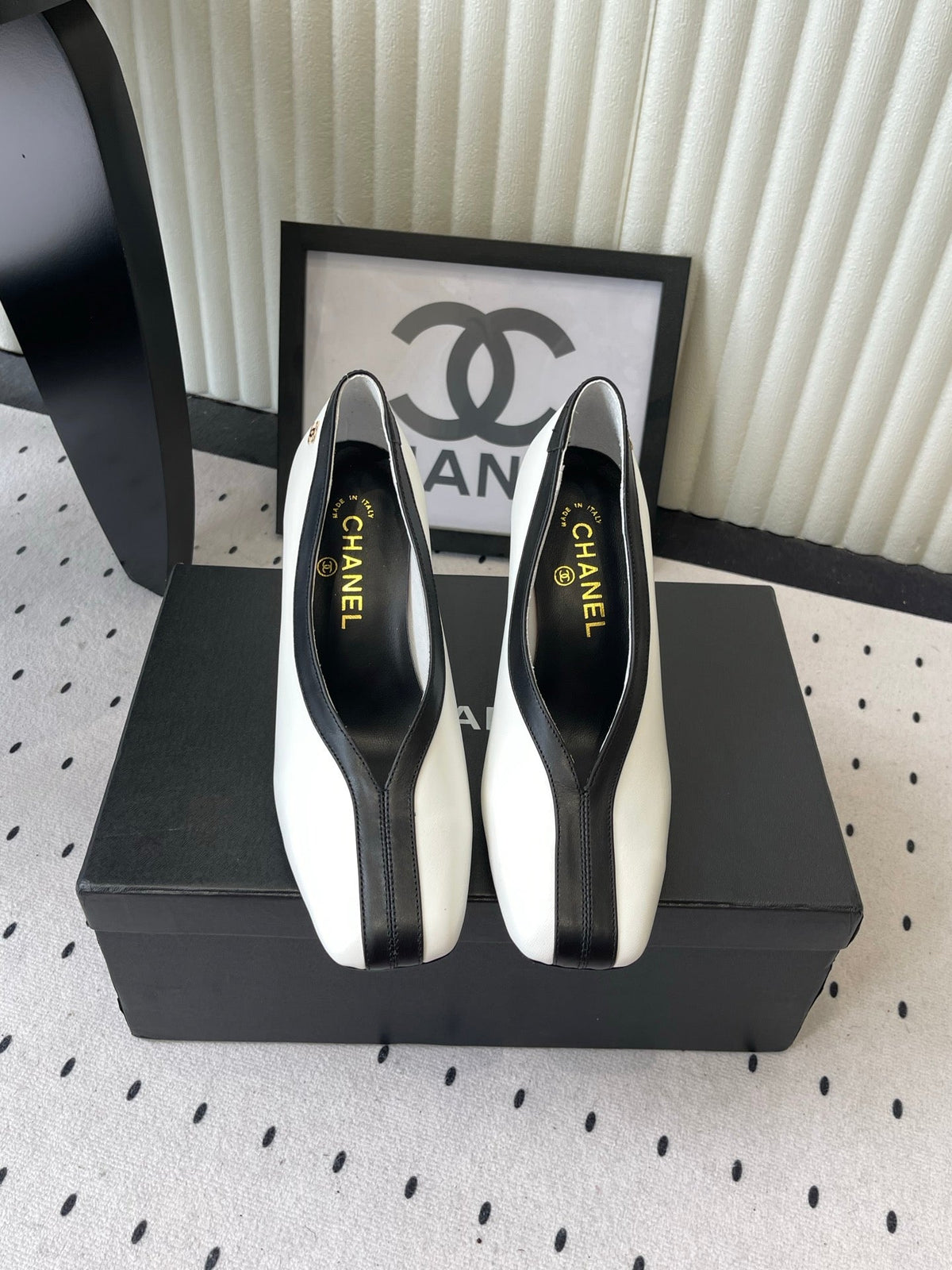 CC 26s Matthieu Blazy Pump 9.5cm White Sheepskin 807484