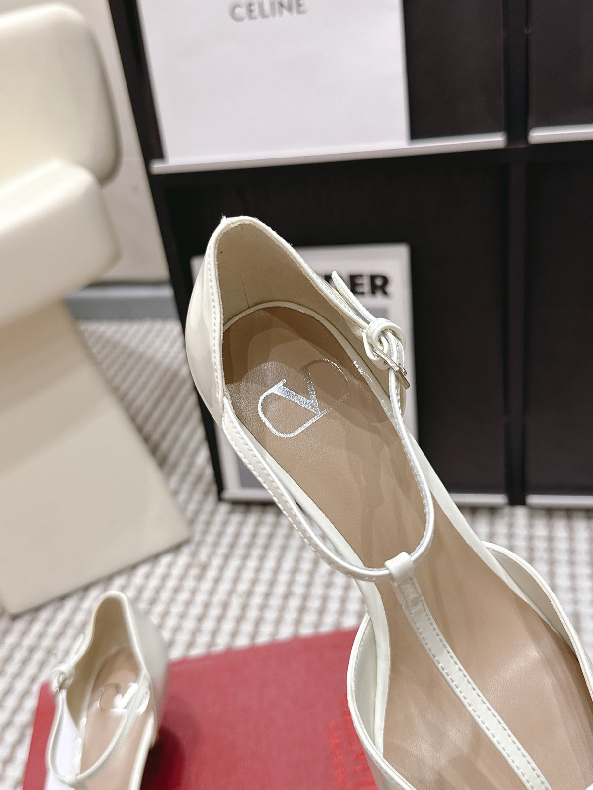 VT 26s T-Strap Slingback White Patent Leather 722232