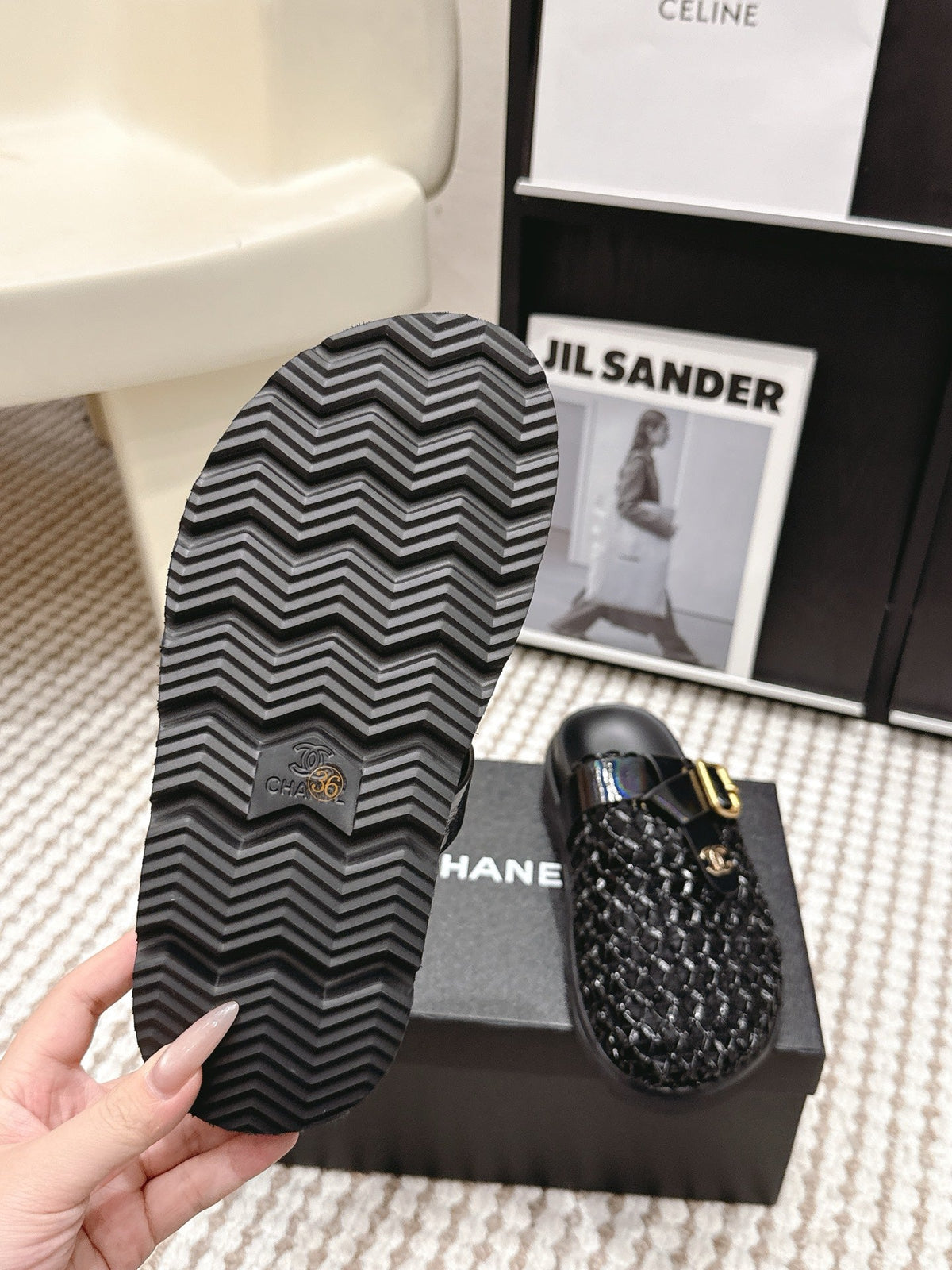 CC Woven Clog Black Glossy Leather 721527