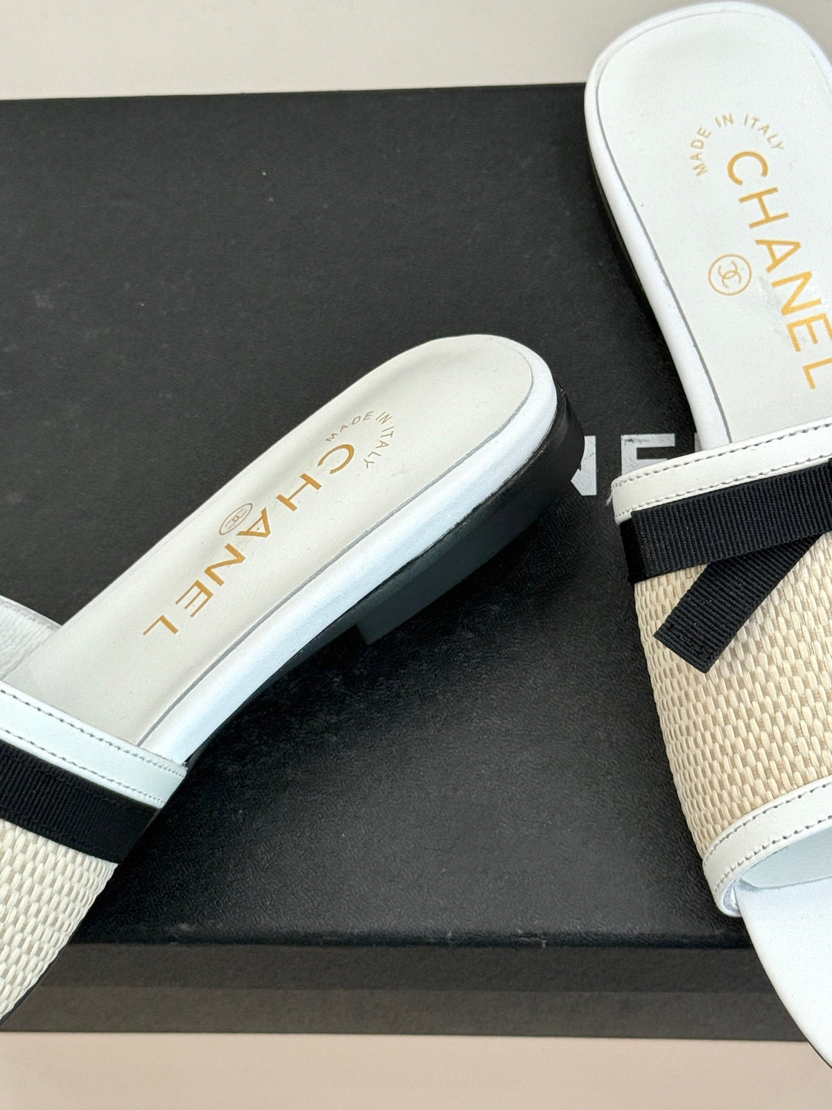 CC 26S Double C Bow Braid Slippers White Sheepskin Woven 717782