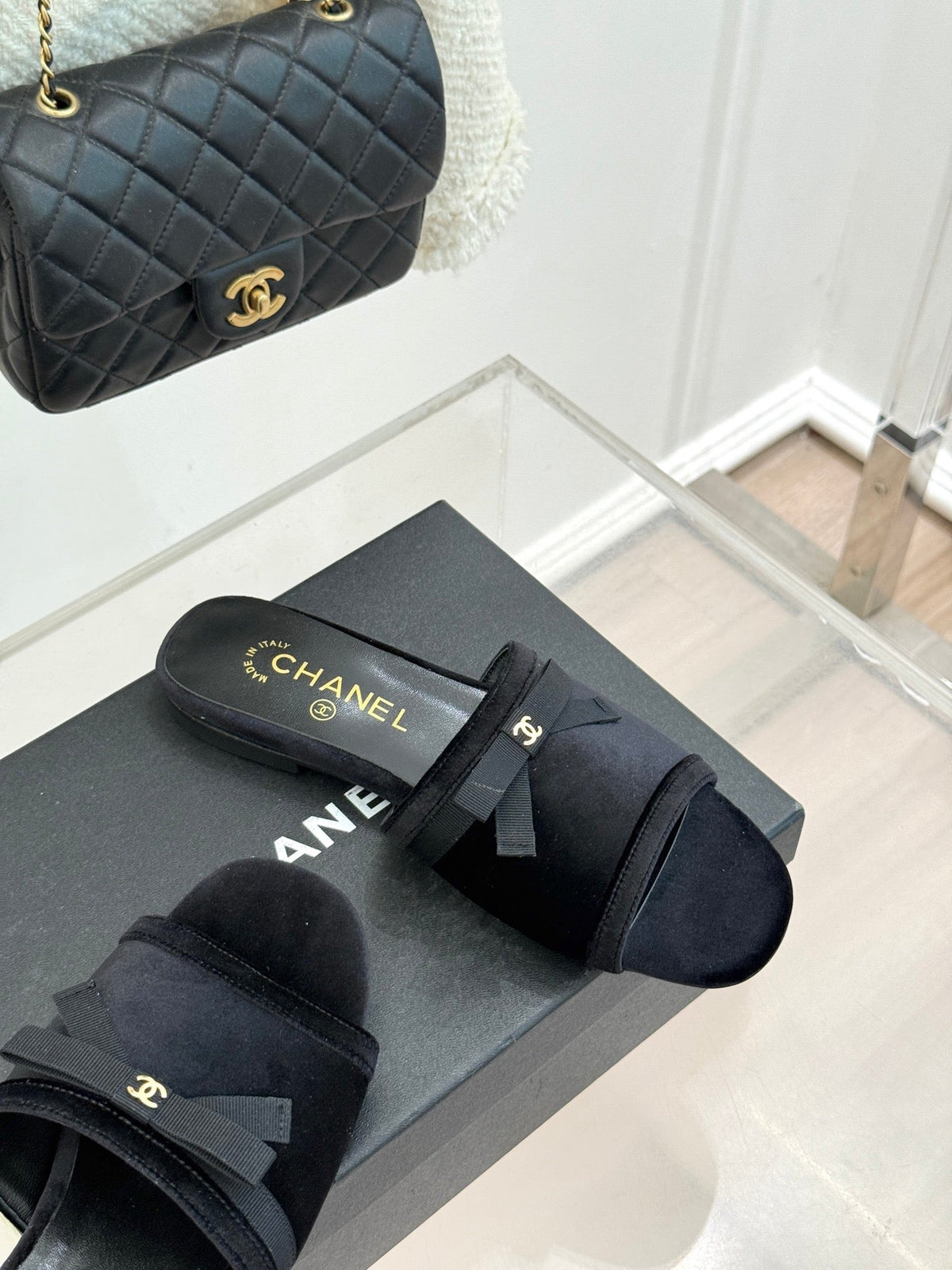 CC 26S Double C Bow Braid Slippers Black Velvet 717786