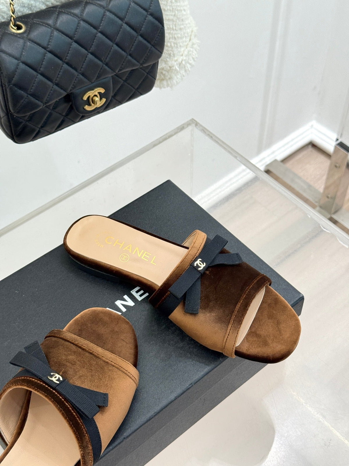 CC 26S Double C Bow Braid Slippers Brown Velvet 717788
