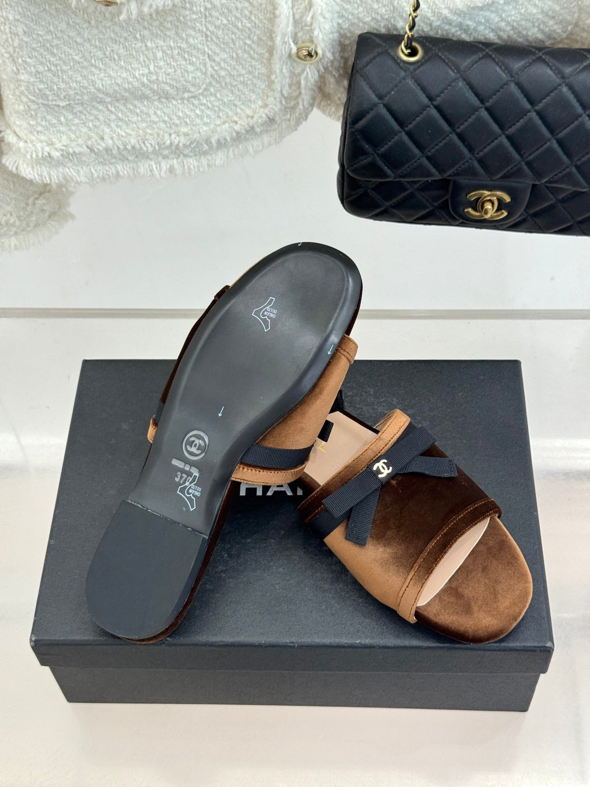 CC 26S Double C Bow Braid Slippers Brown Velvet 717788