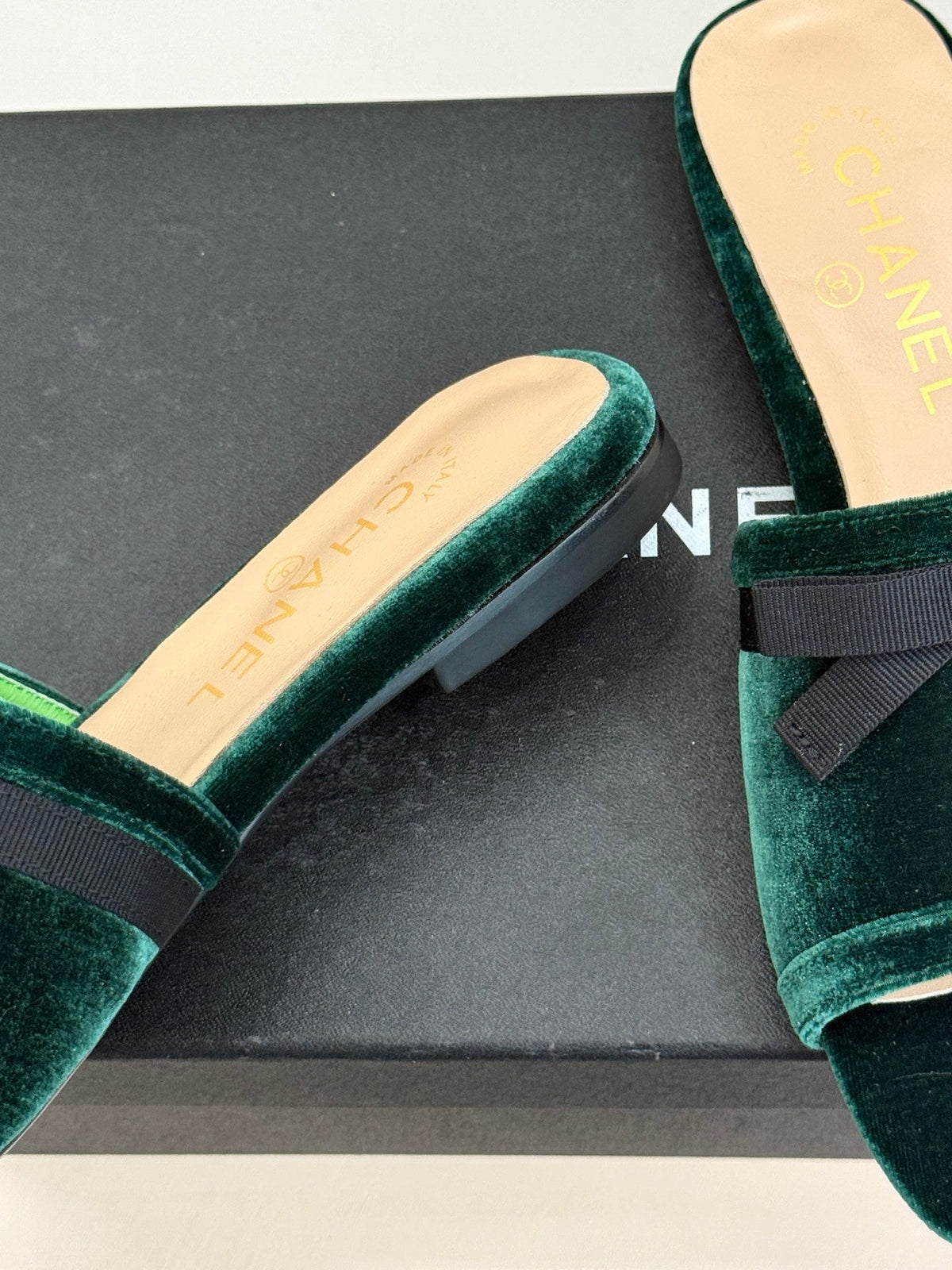CC 26S Double C Bow Braid Slippers Teal Green Velvet 717789
