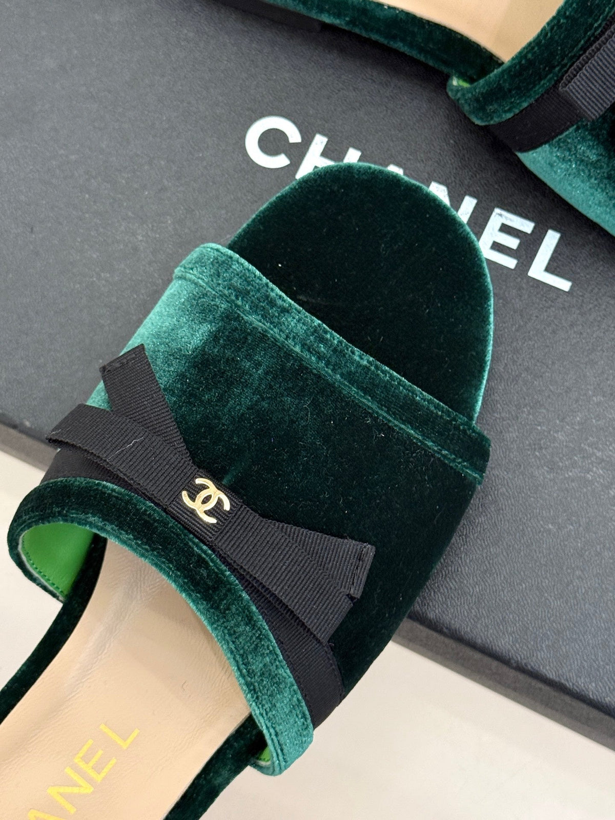 CC 26S Double C Bow Braid Slippers Teal Green Velvet 717789