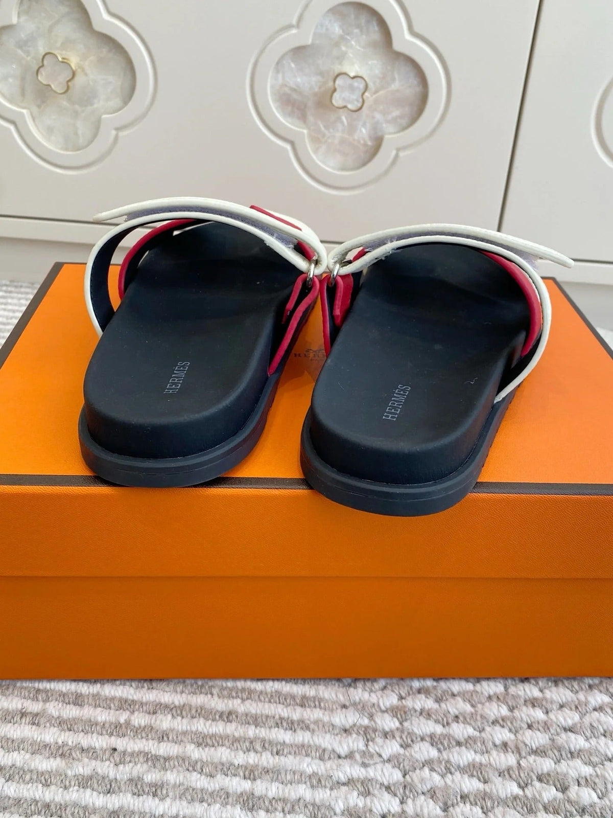 HM 2026 Velcro Slippers Black White Red Cowhide 667465