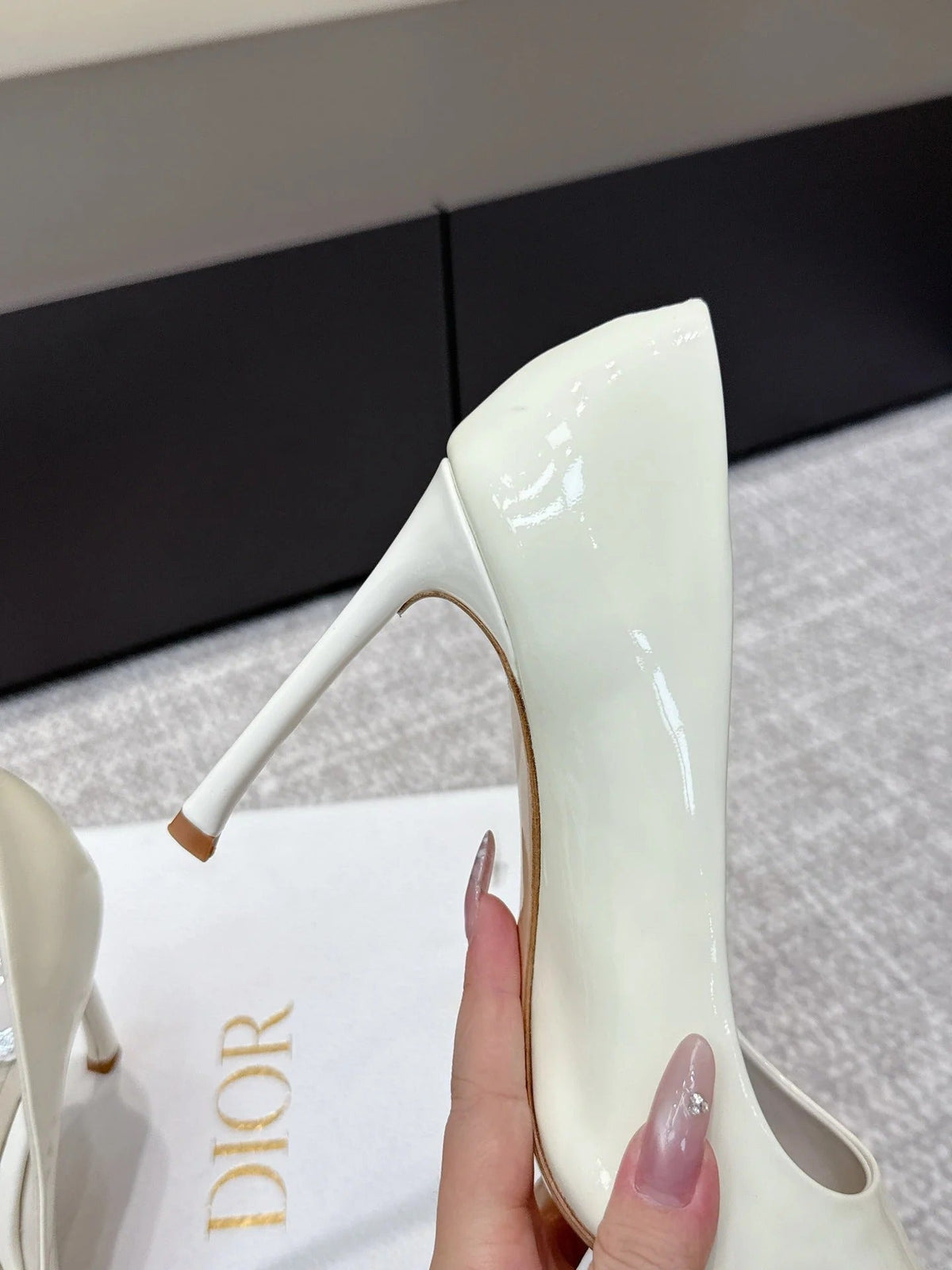 CD 26s High Heels Pump 105 White Patent Leather 661478