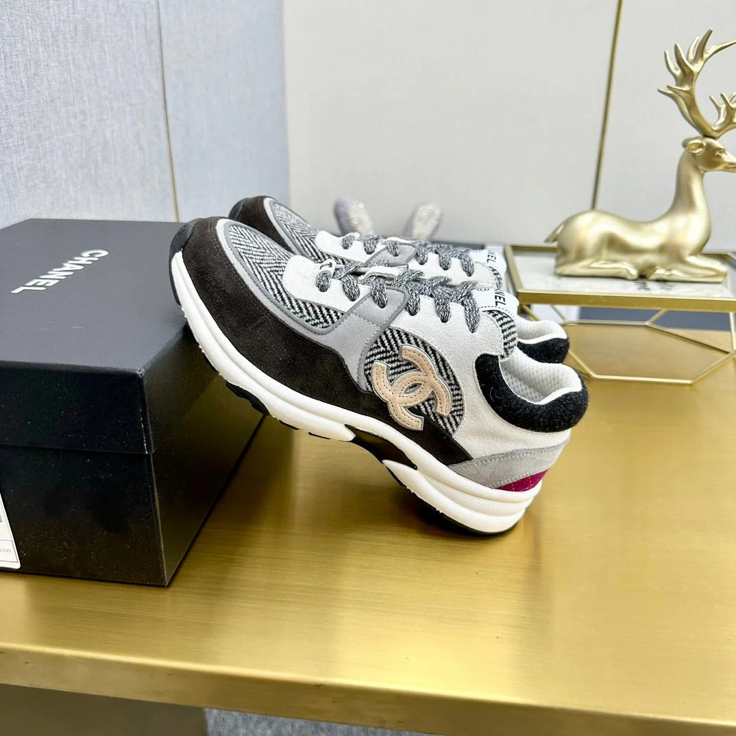 CC 2026 Casual Sneakers Black Gray Suede Canvas 668054