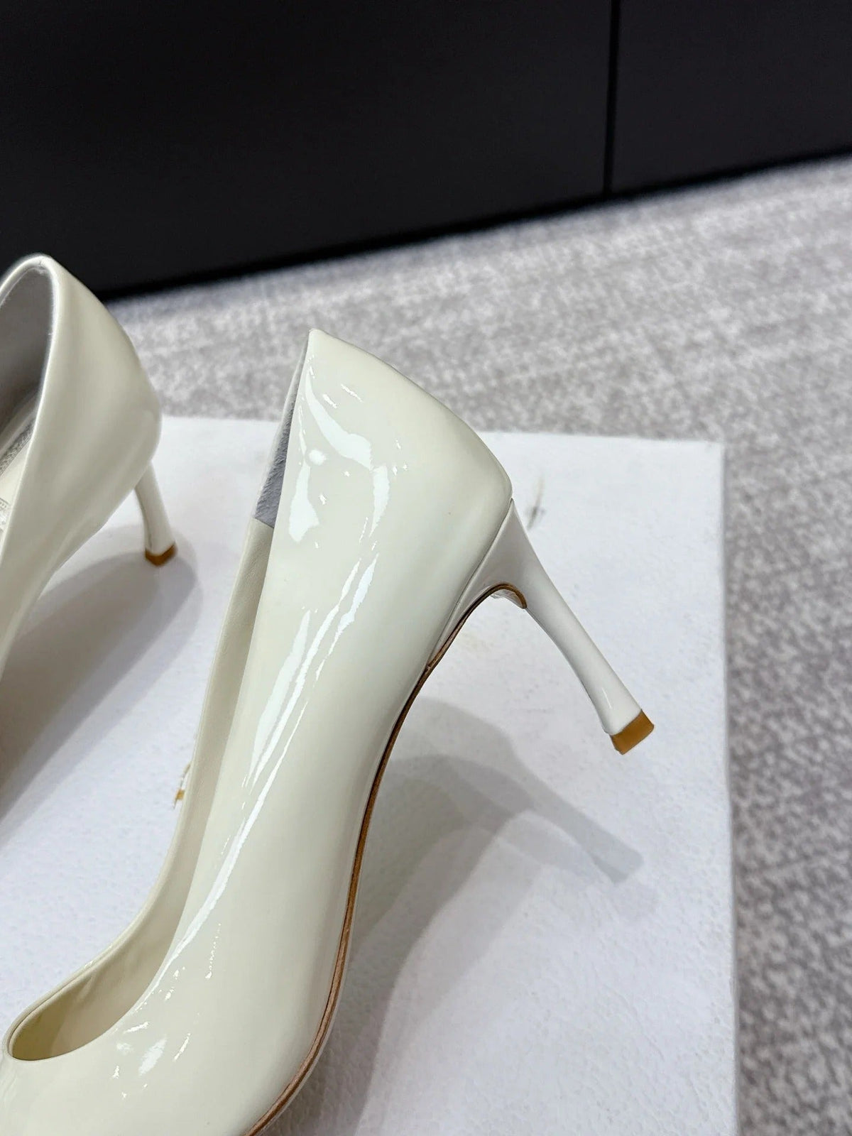 CD 26s High Heels Pump 85 White Patent Leather 661476