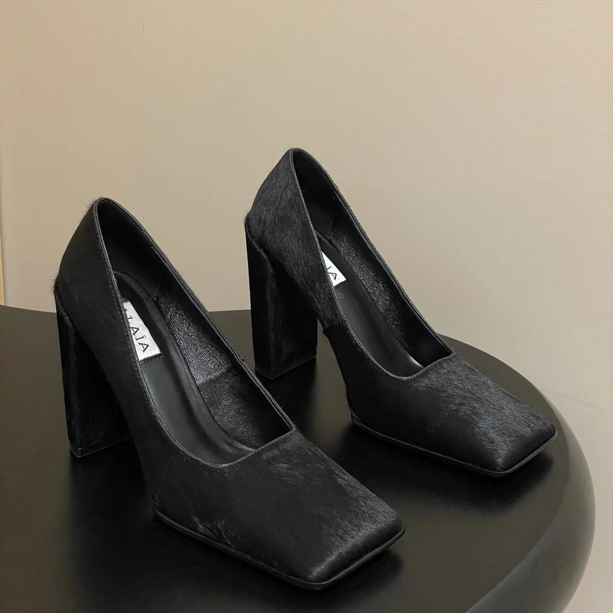 Alaia 2026 Block Heel Pumps 100mm Suede 777392