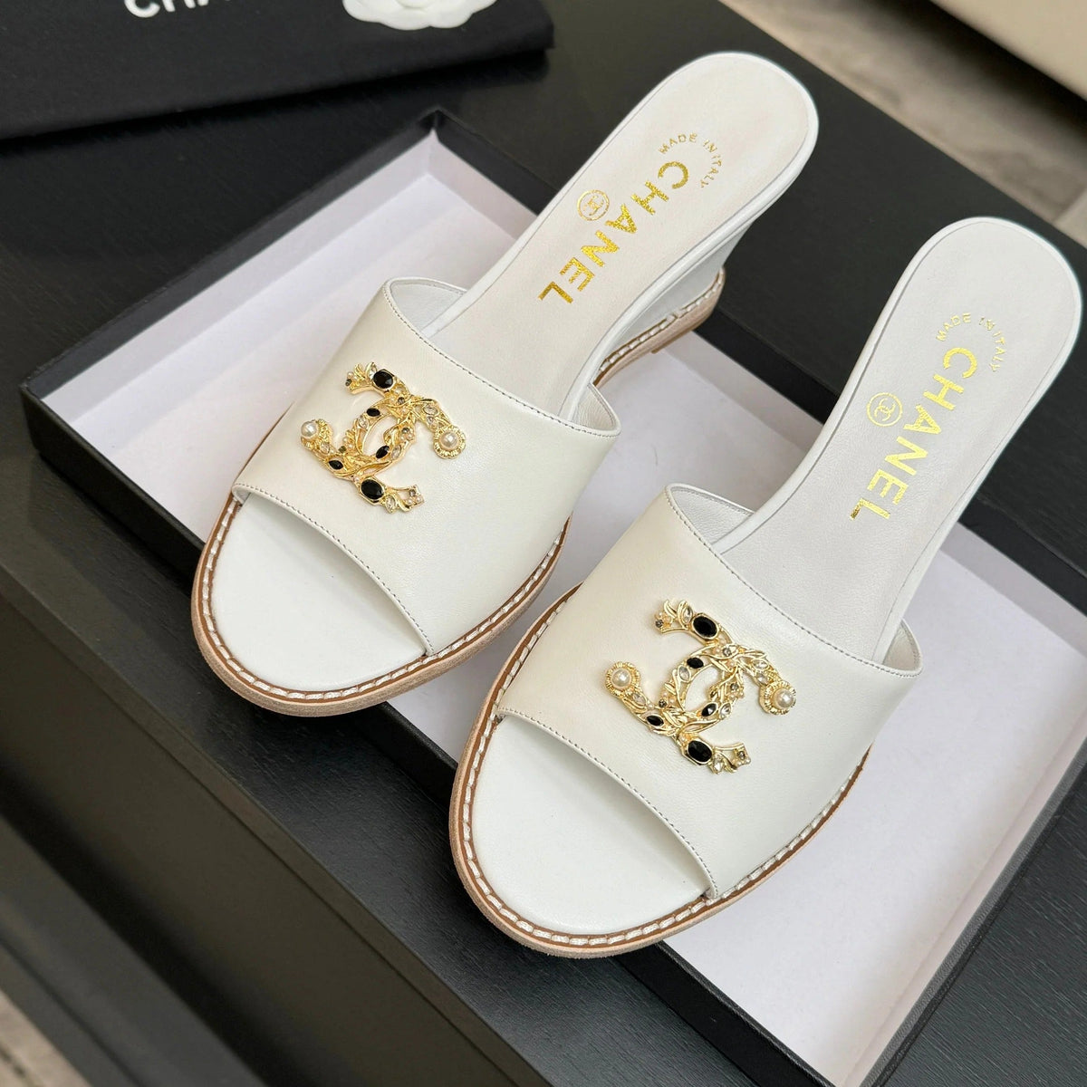CC 2026 Wedge Sandals 65 Black Lambskin Gold Black Logo 667764