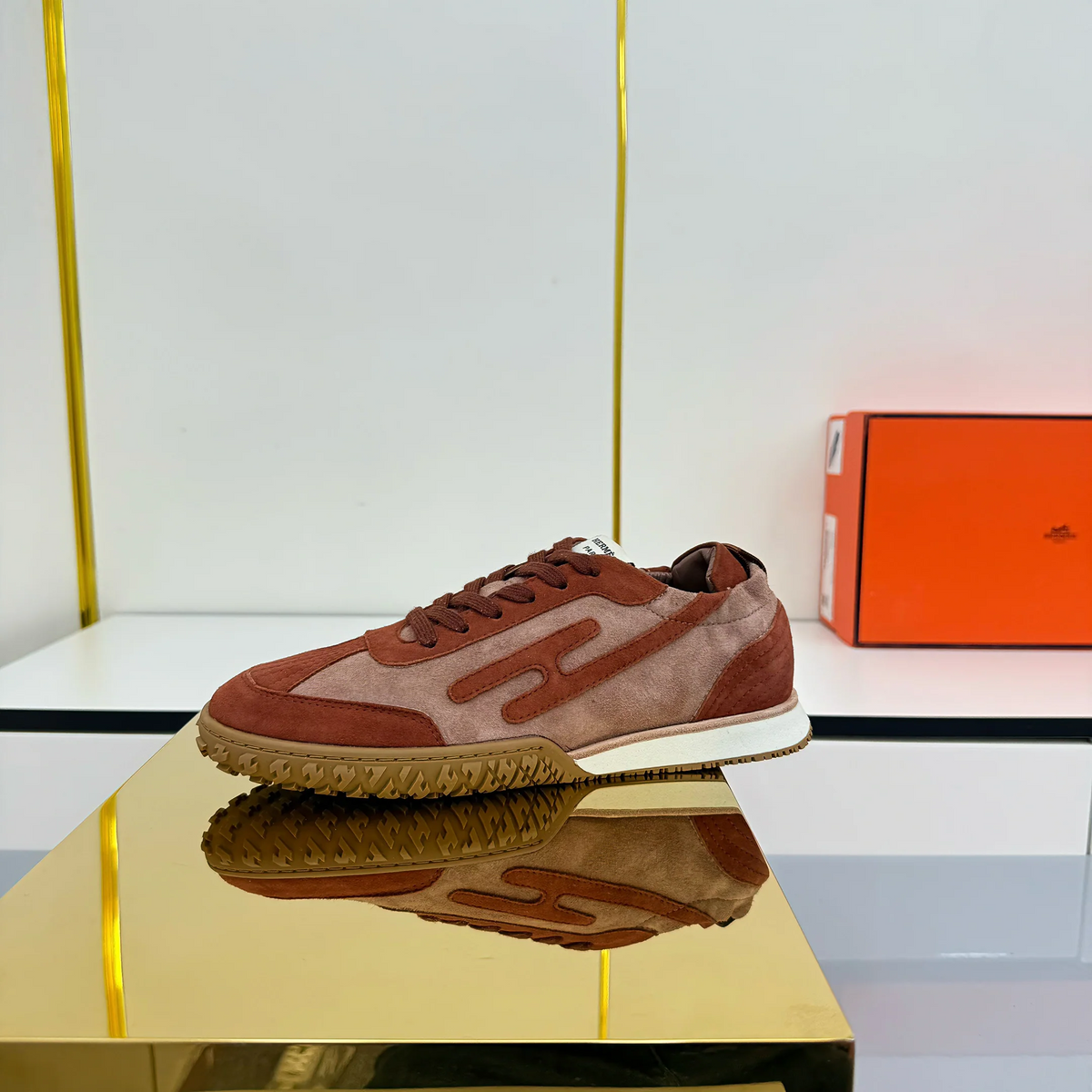 HM 2026 Casual Sneakers Rust Brown Suede 667356