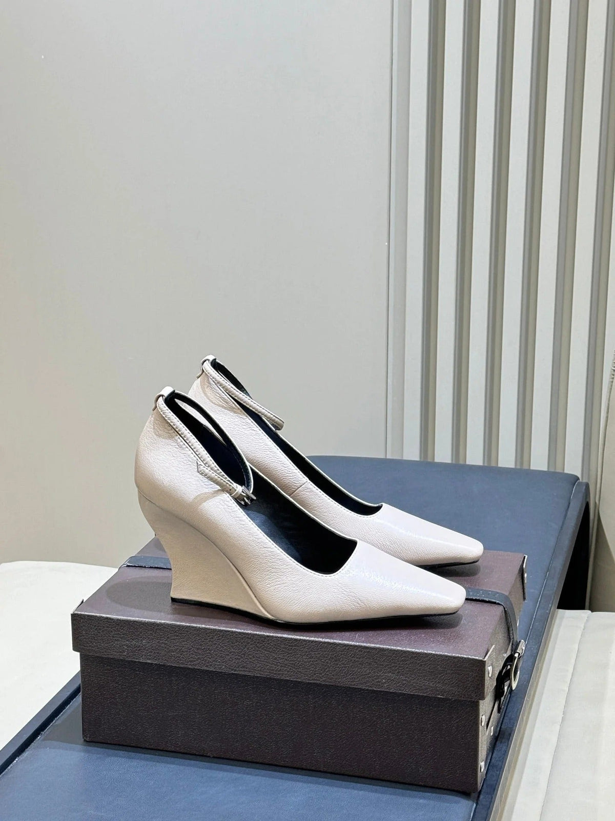 Alaia 2026 Wedge Pumps Goatskin 789591