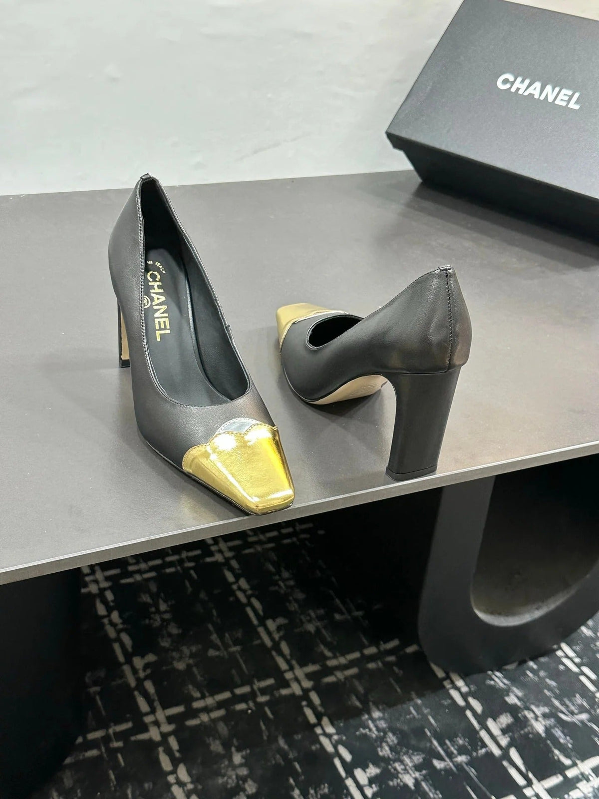Chanel 2026 Chunky Heels Pumps Leather Sheepskin 832527