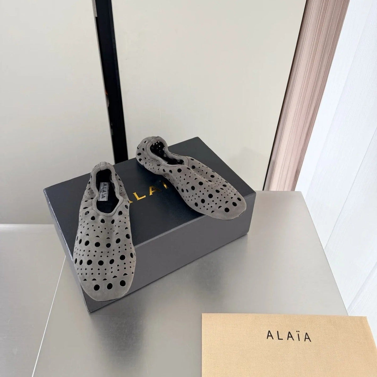 Alaia 2026 Ballerina Flats Perforated Suede 784611
