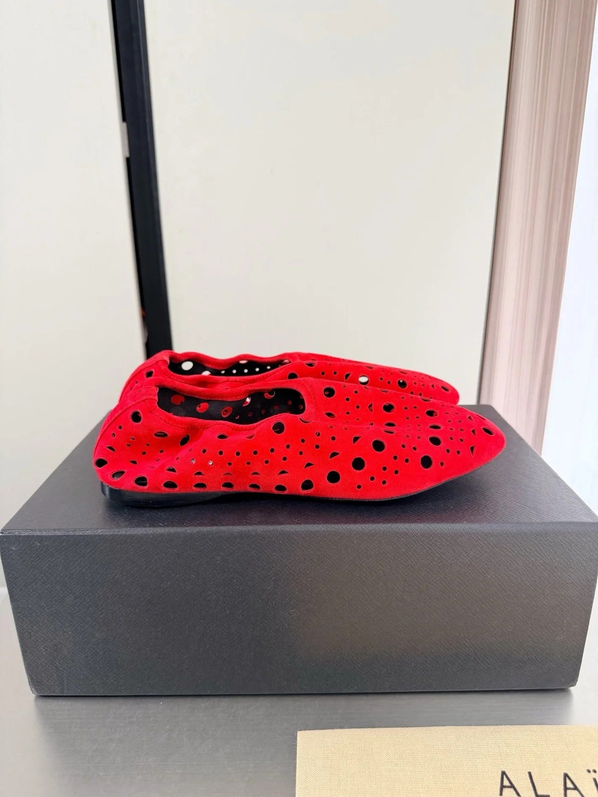 Alaia 2026 Ballerina Flats Perforated Suede 784611