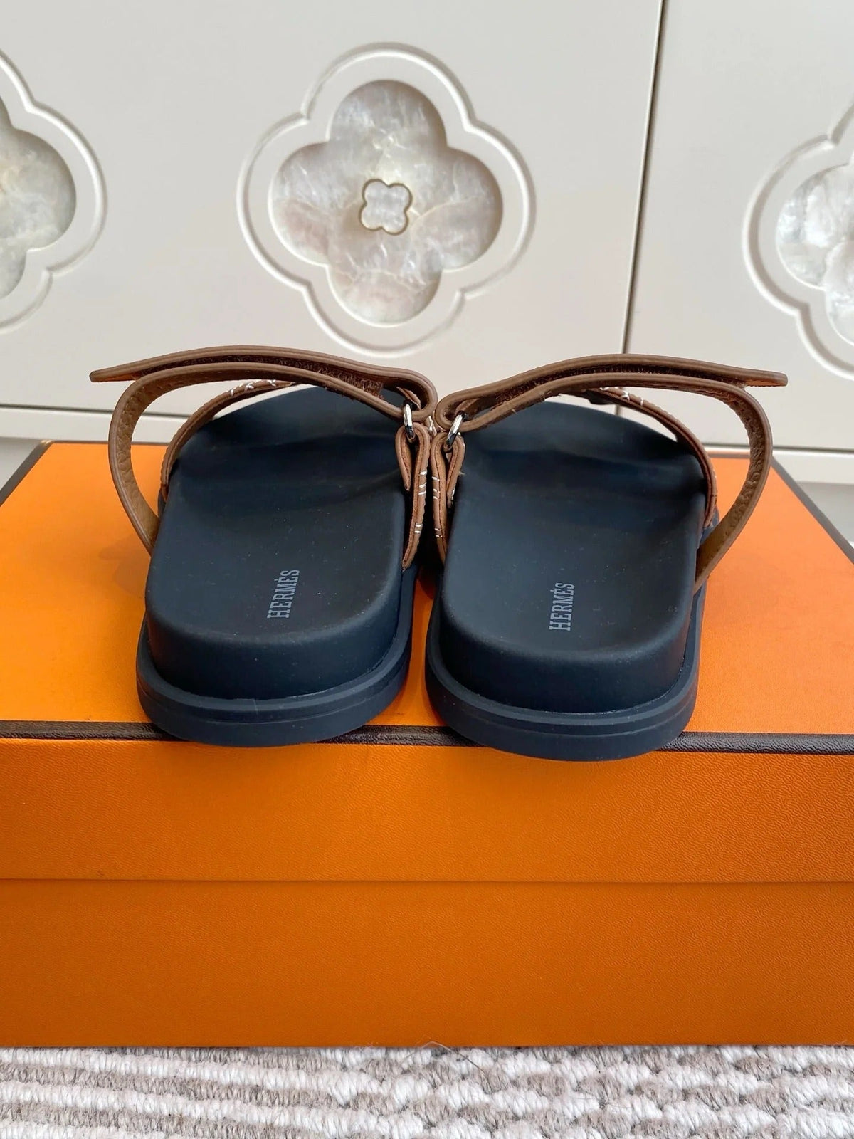 HM 2026 Velcro Slippers Brown Sheepskin 667459