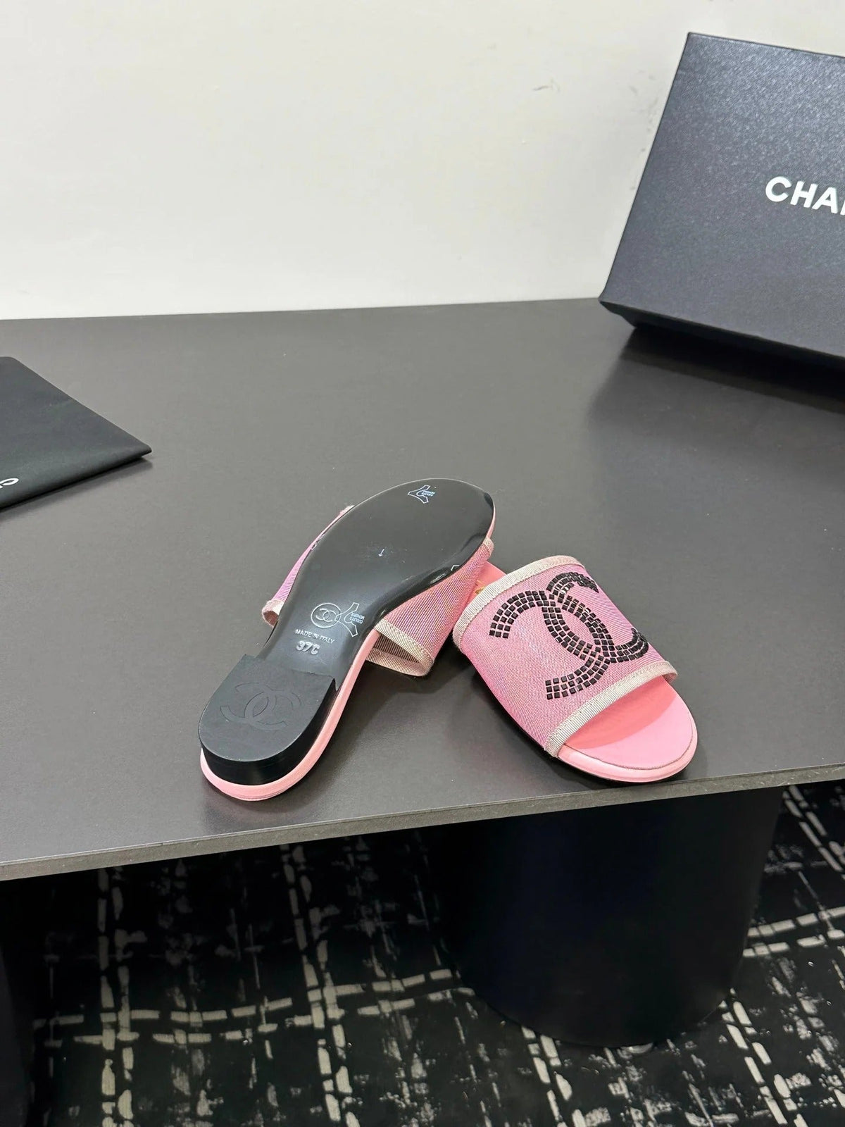 CC 2026 Slippers Pink Black Mesh Sheepskin 668147