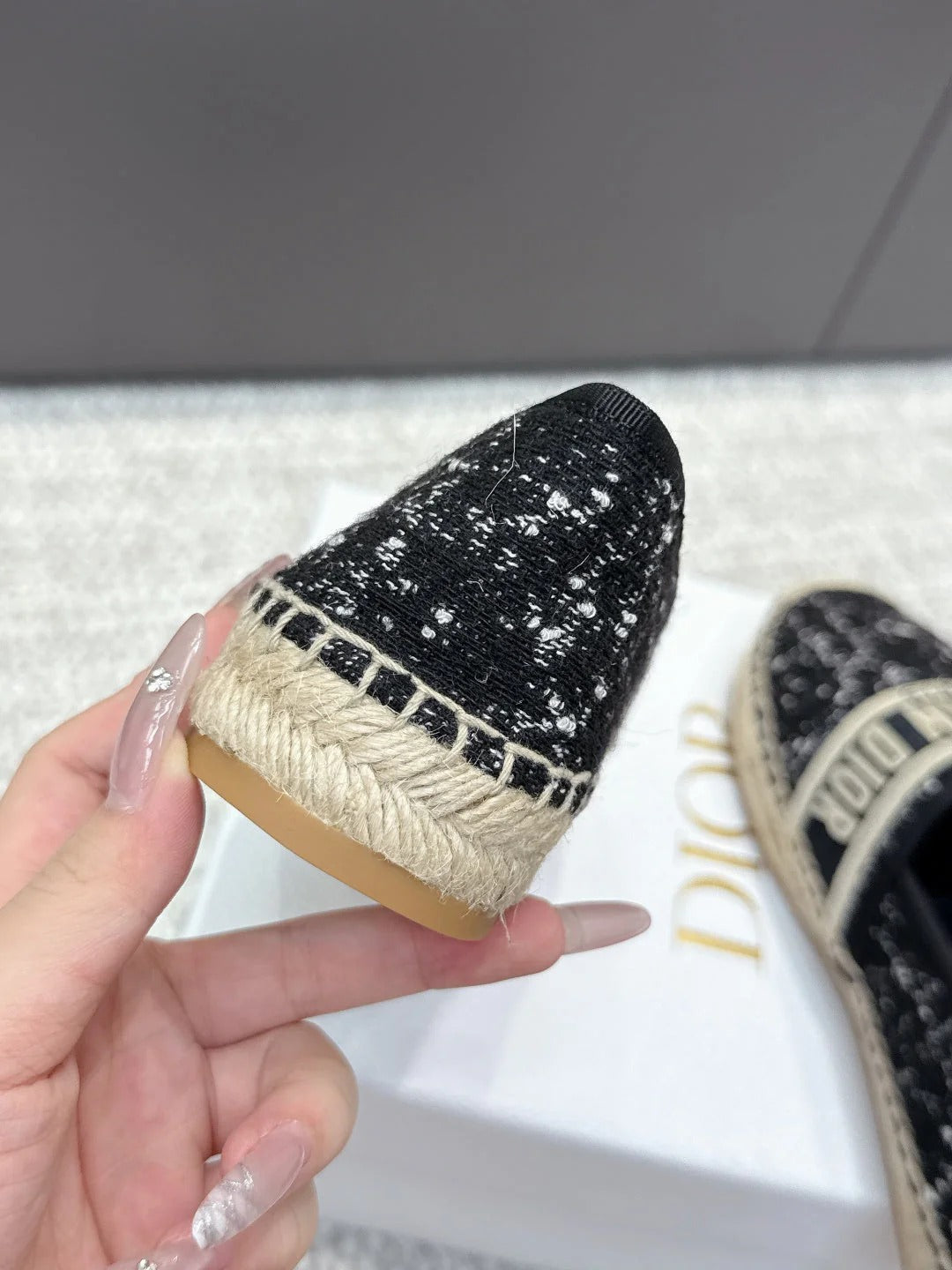 CD 26s Loafers Embroidery Black Canvas 653272
