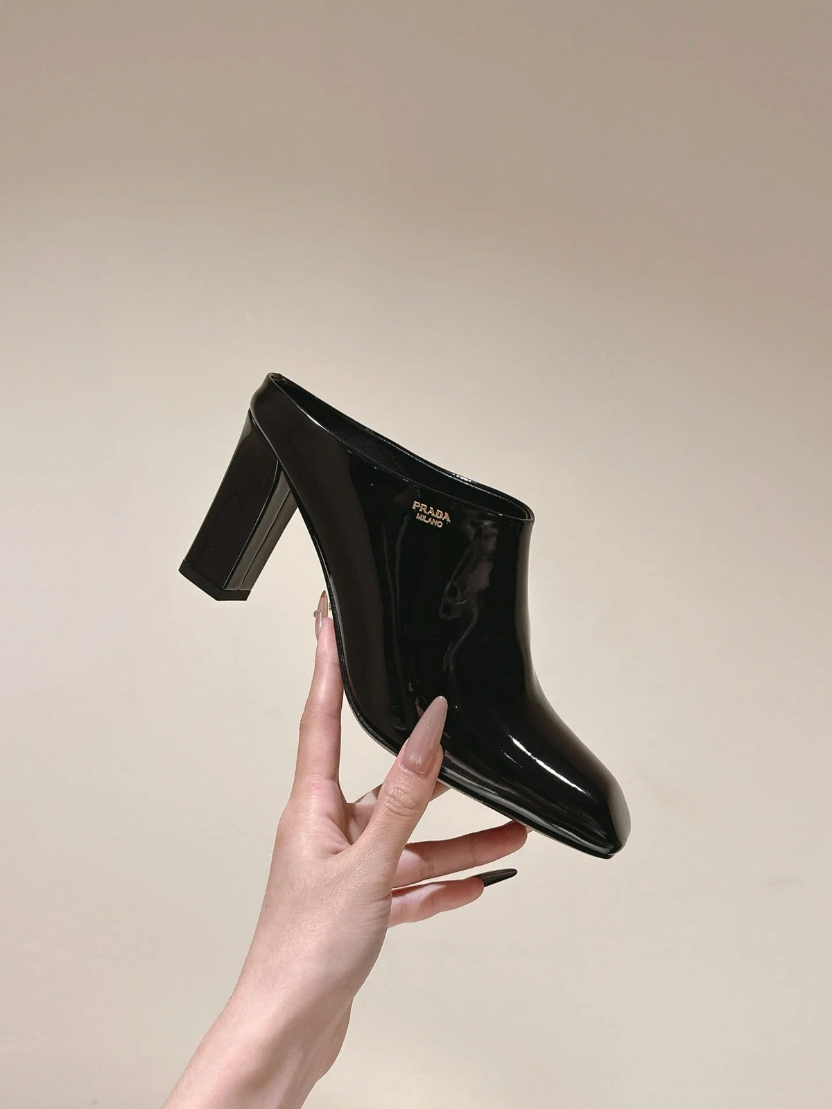 PRA 2026S High Heel Mule 75 Black Patent Leather 657675