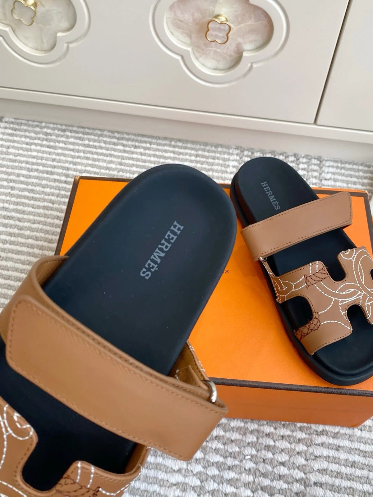 HM 2026 Velcro Slippers Brown Sheepskin 667459