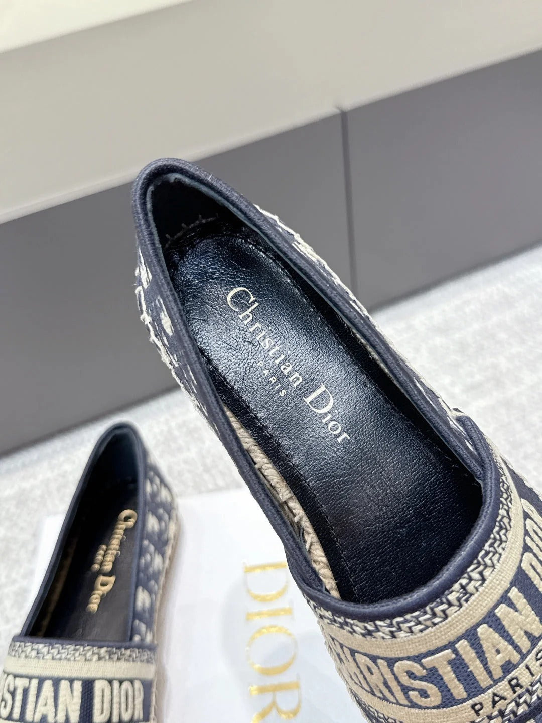 CD 26s Loafers Embroidery Navy Blue Canvas 653273